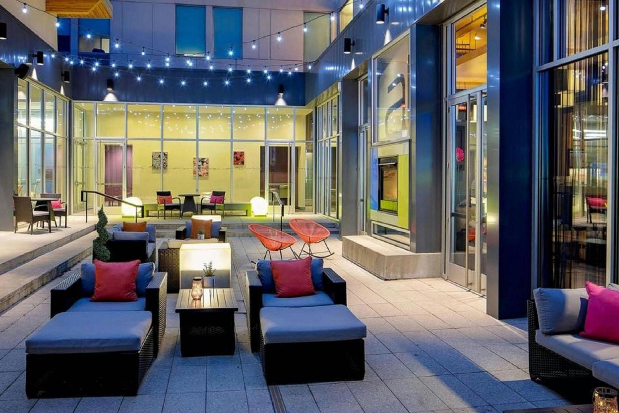 Aloft Chesapeake Hotel Exterior photo