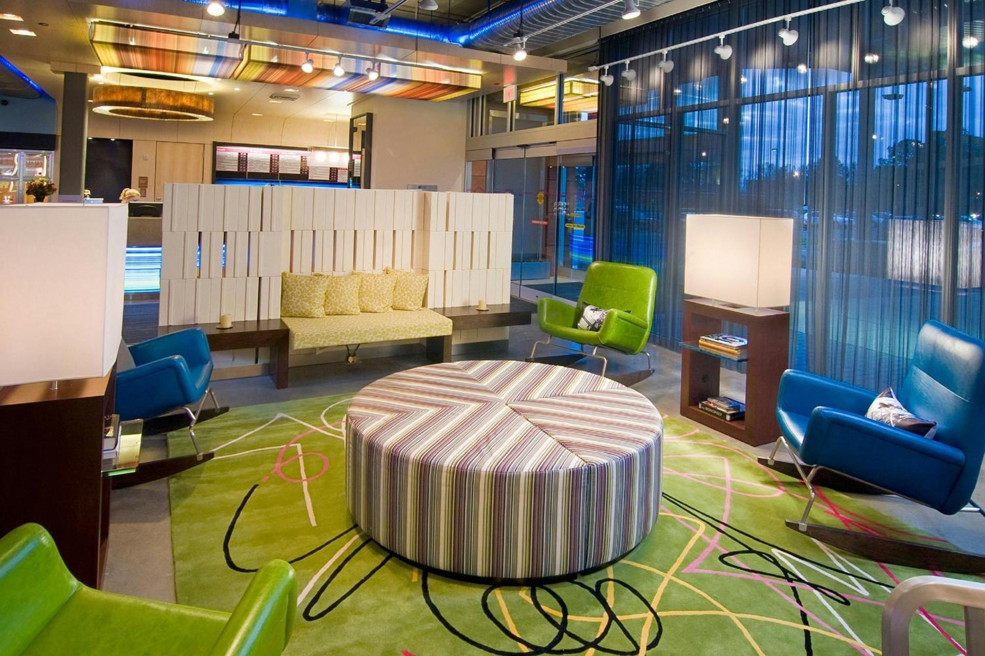 Aloft Chesapeake Hotel Exterior photo